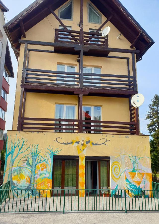 Happy Holiday Apartments Predeal Luaran gambar